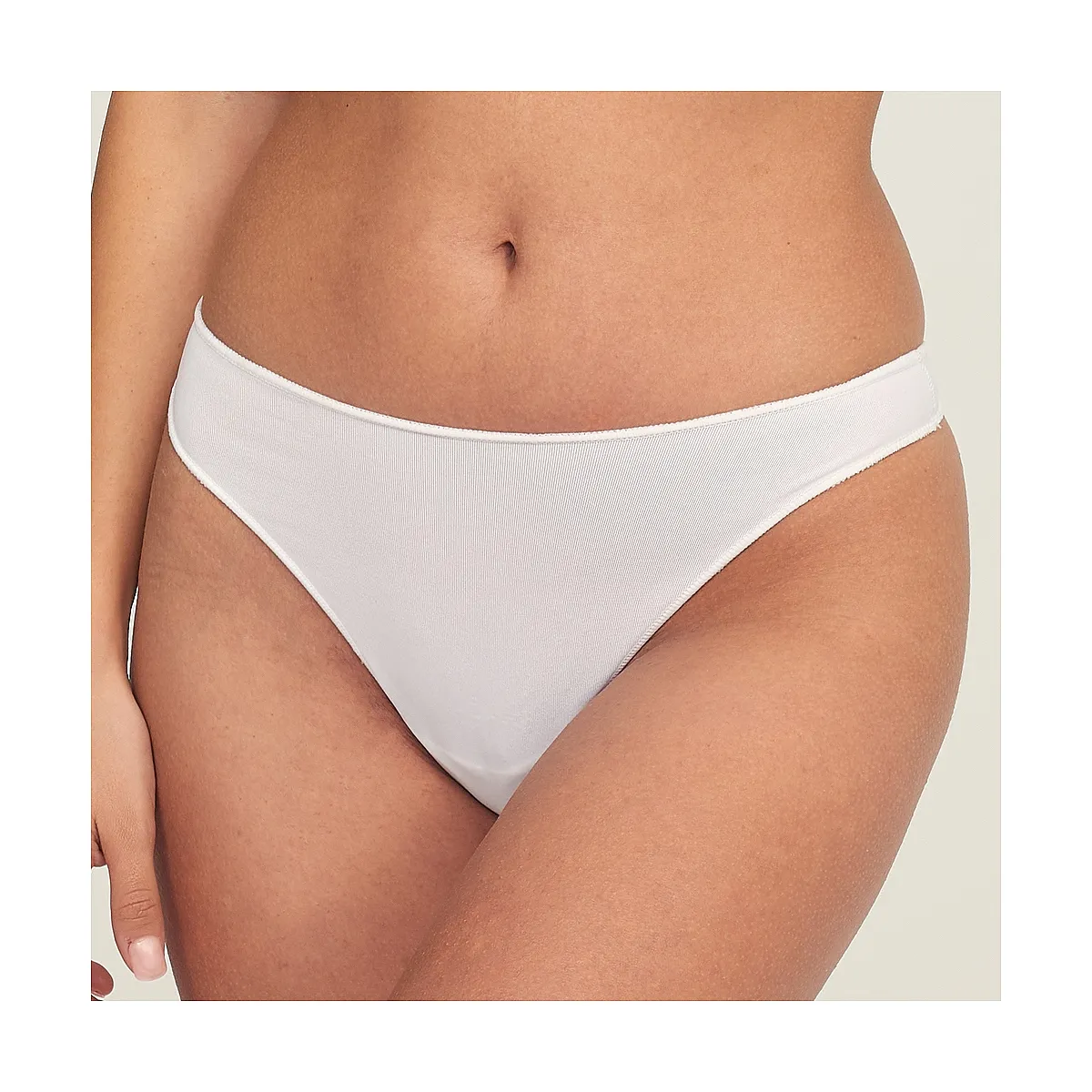 5763 TANGA INVISIBLE