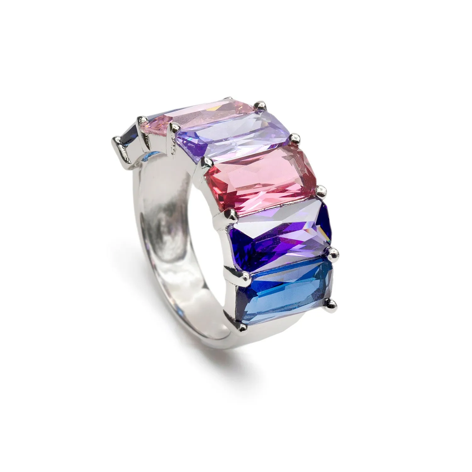 Anillo con piedras talla esmeralda en tonos azul y morados