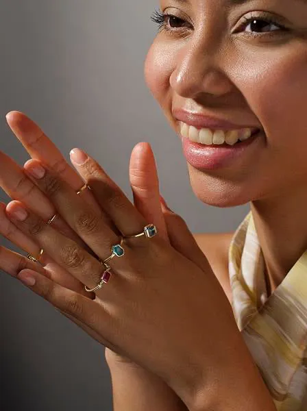 Anillos con piedras bao dorado tono aguamarina