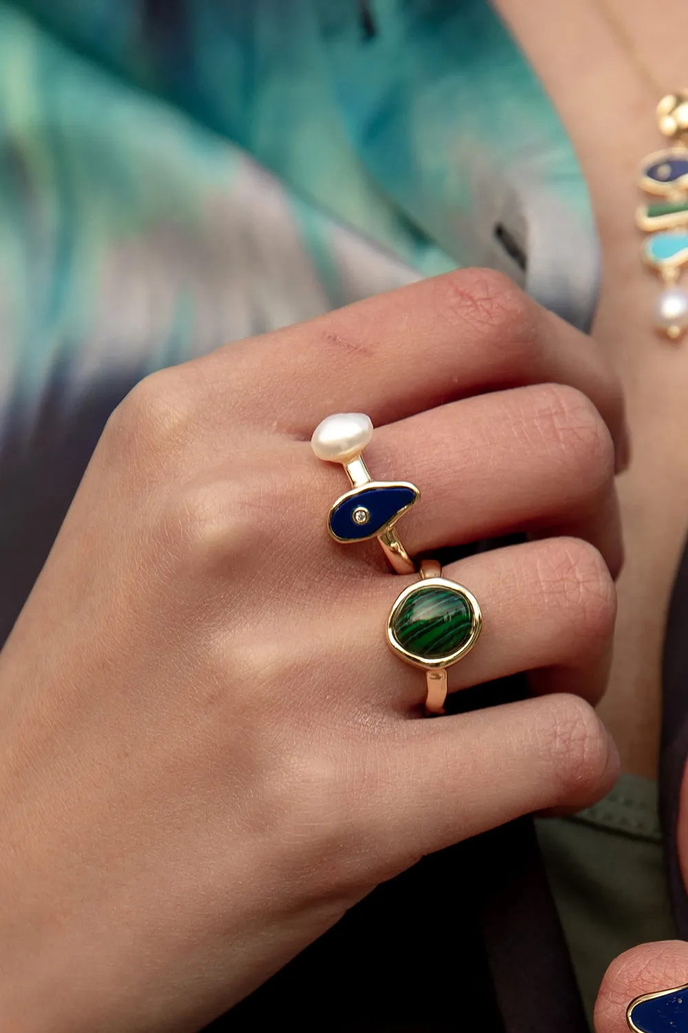 Anillos con piedras bao oro motivo central malaquita