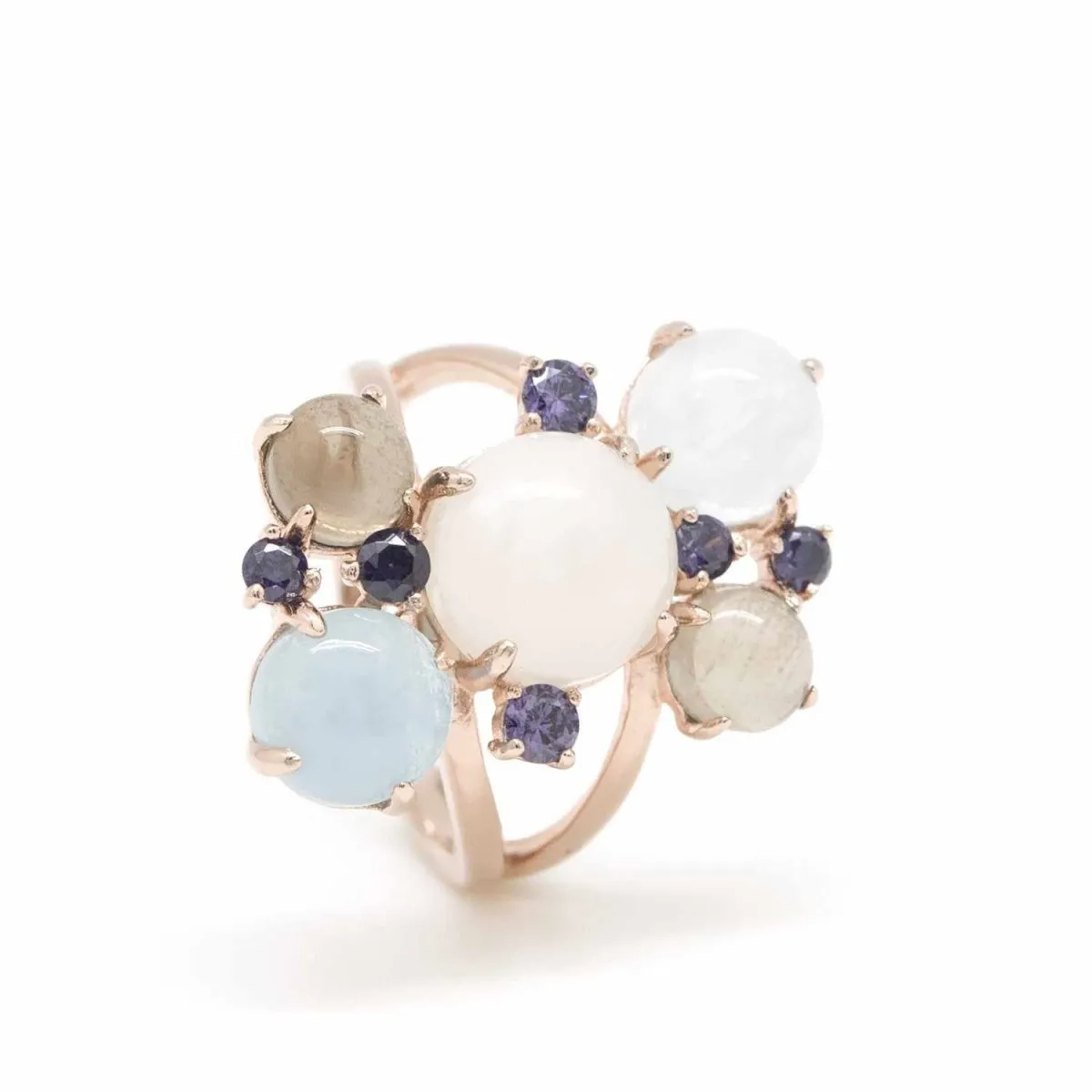 Anillos con piedras detalle de cuarzo ahumado