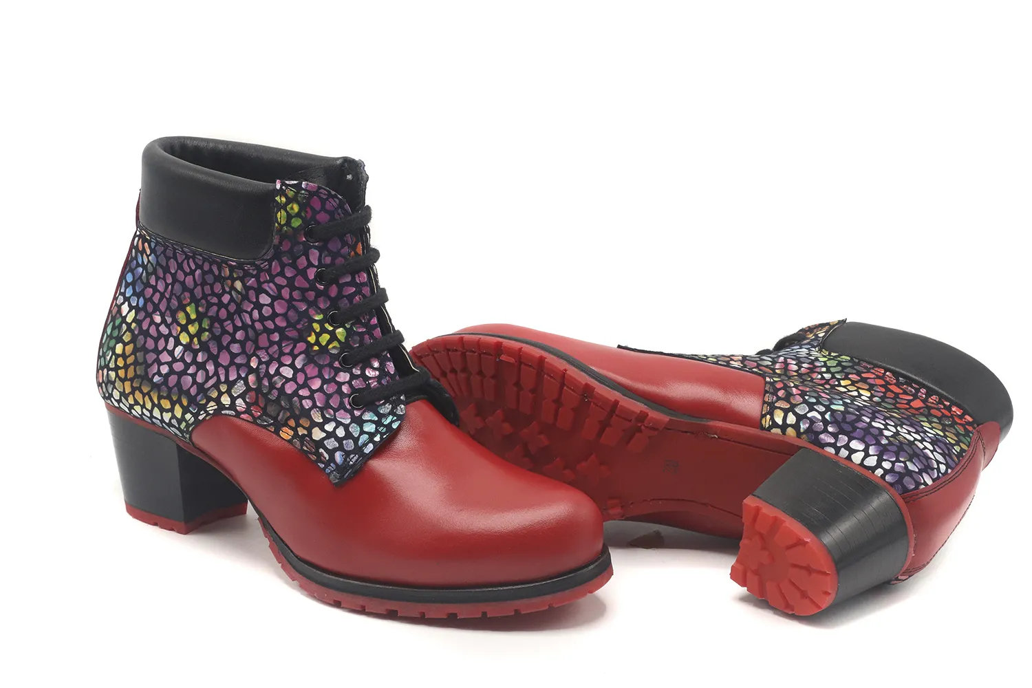 BOTíN MODELO OICOR , FABRICADO EN NAPA PIEDRAS MULTI  NAPA ROJA