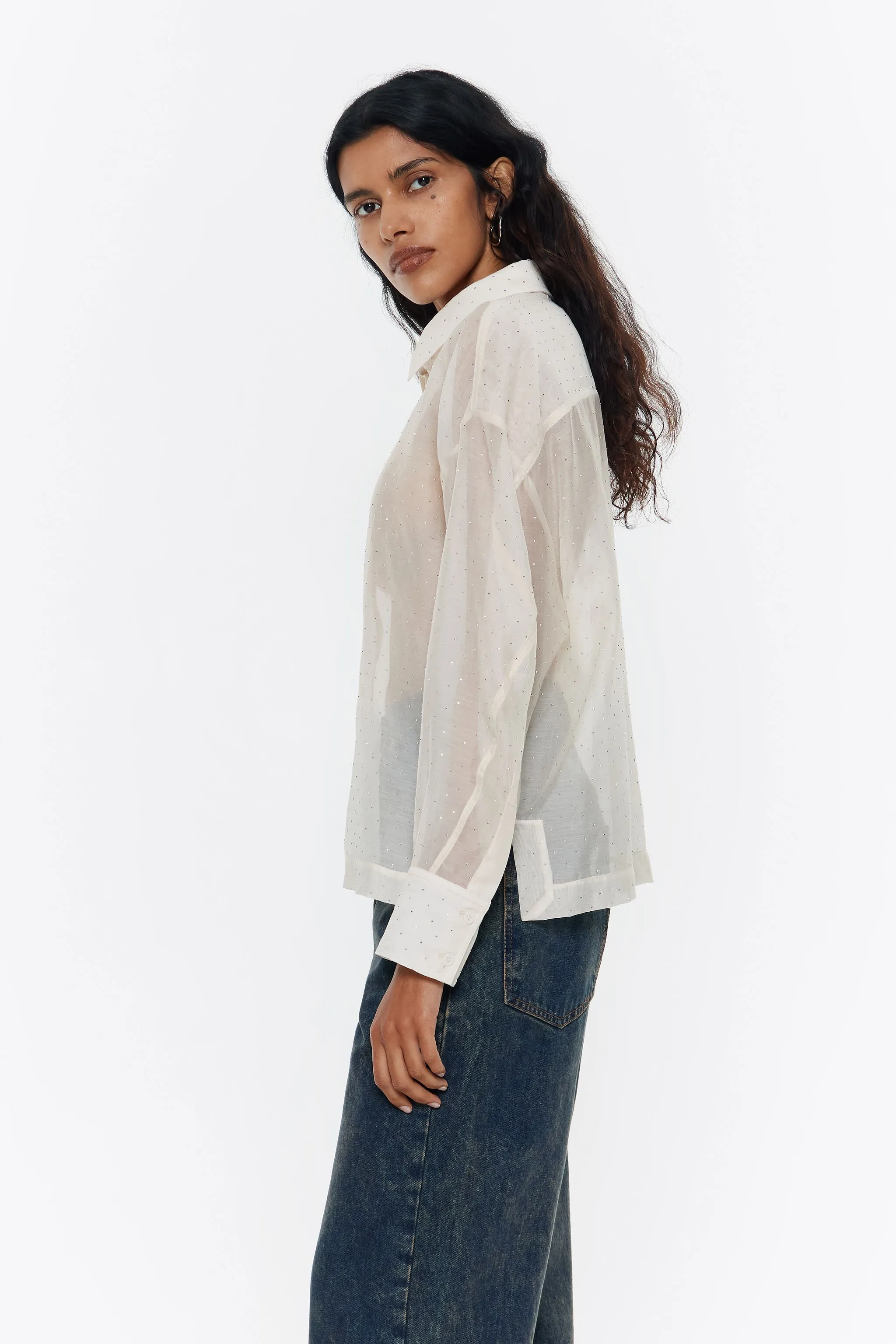 Camisa boxy piedras beige