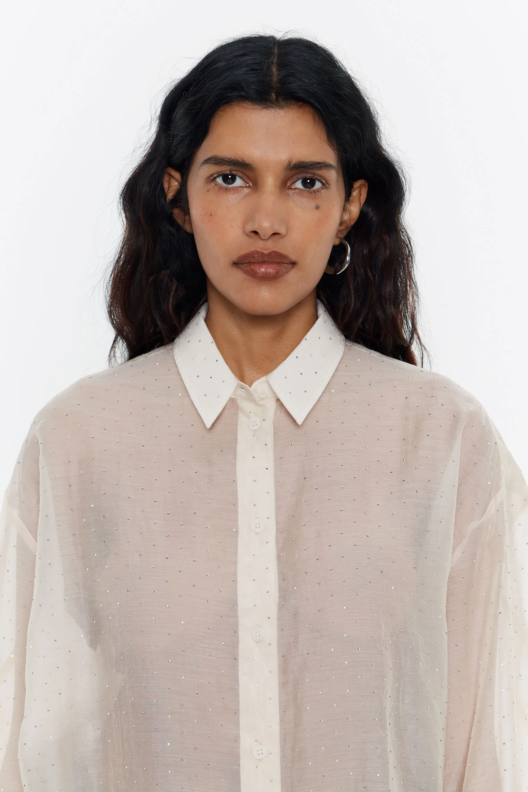 Camisa boxy piedras beige