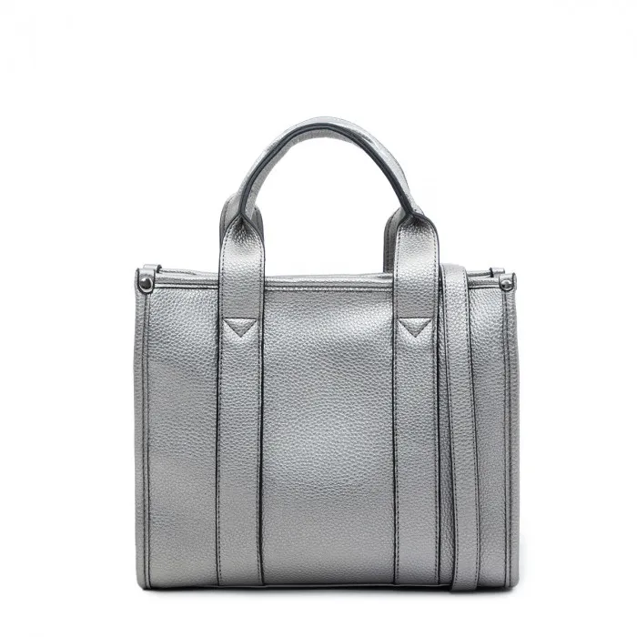 Cartera Taylor