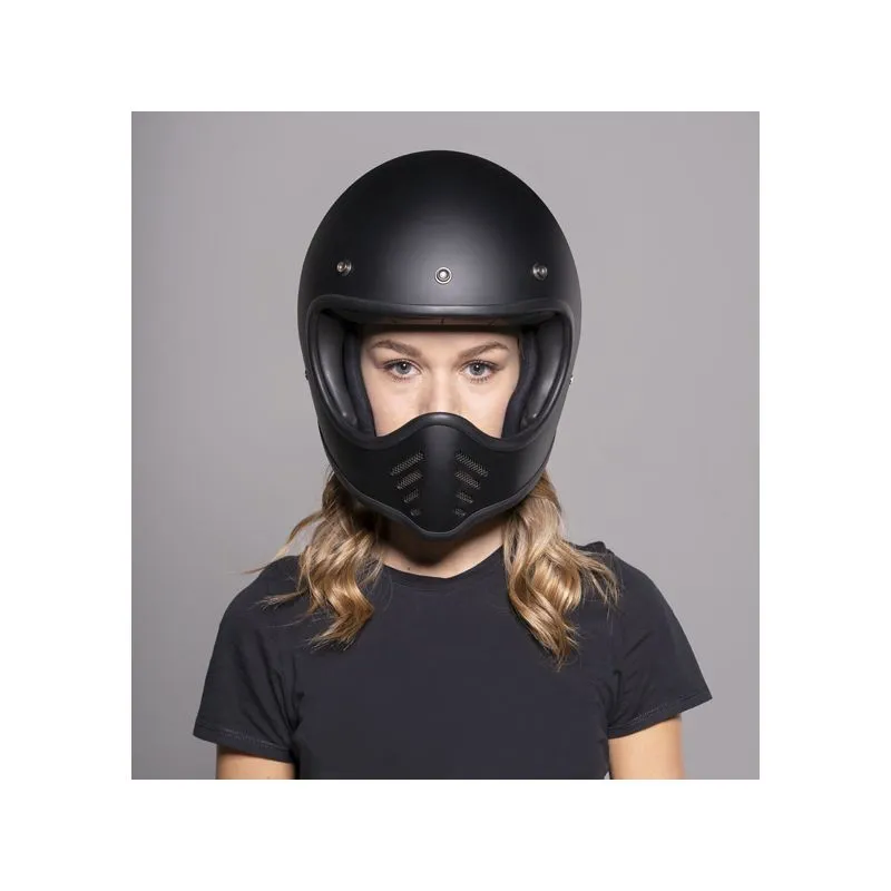 CASCO INTEGRAL SEVENTY FIVE BLACK MATT  DMD