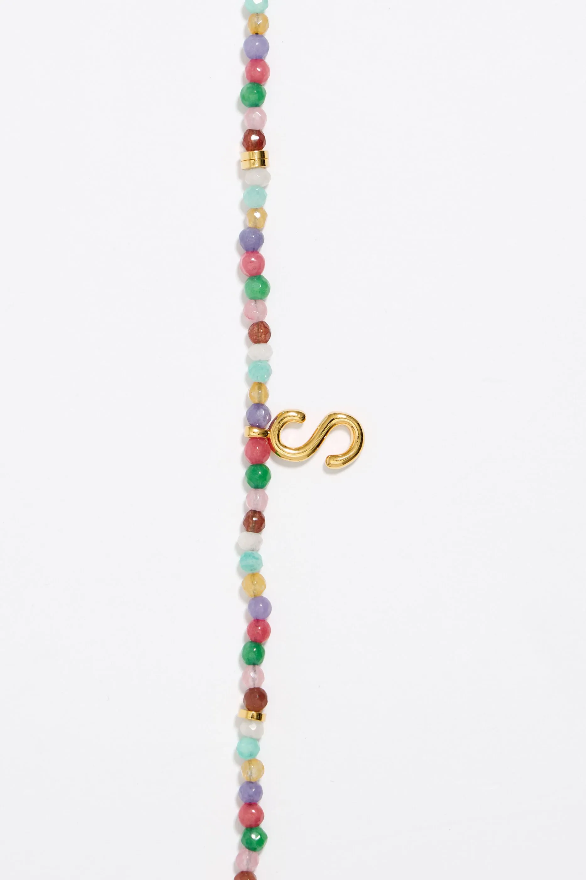 Collar letra S piedras multicolores