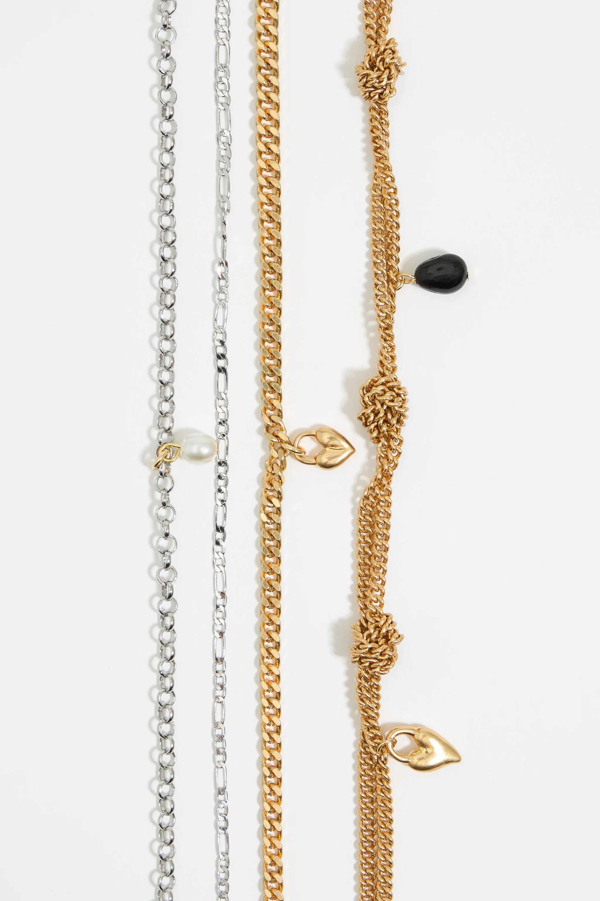 Collar multicadenas corazones y piedras