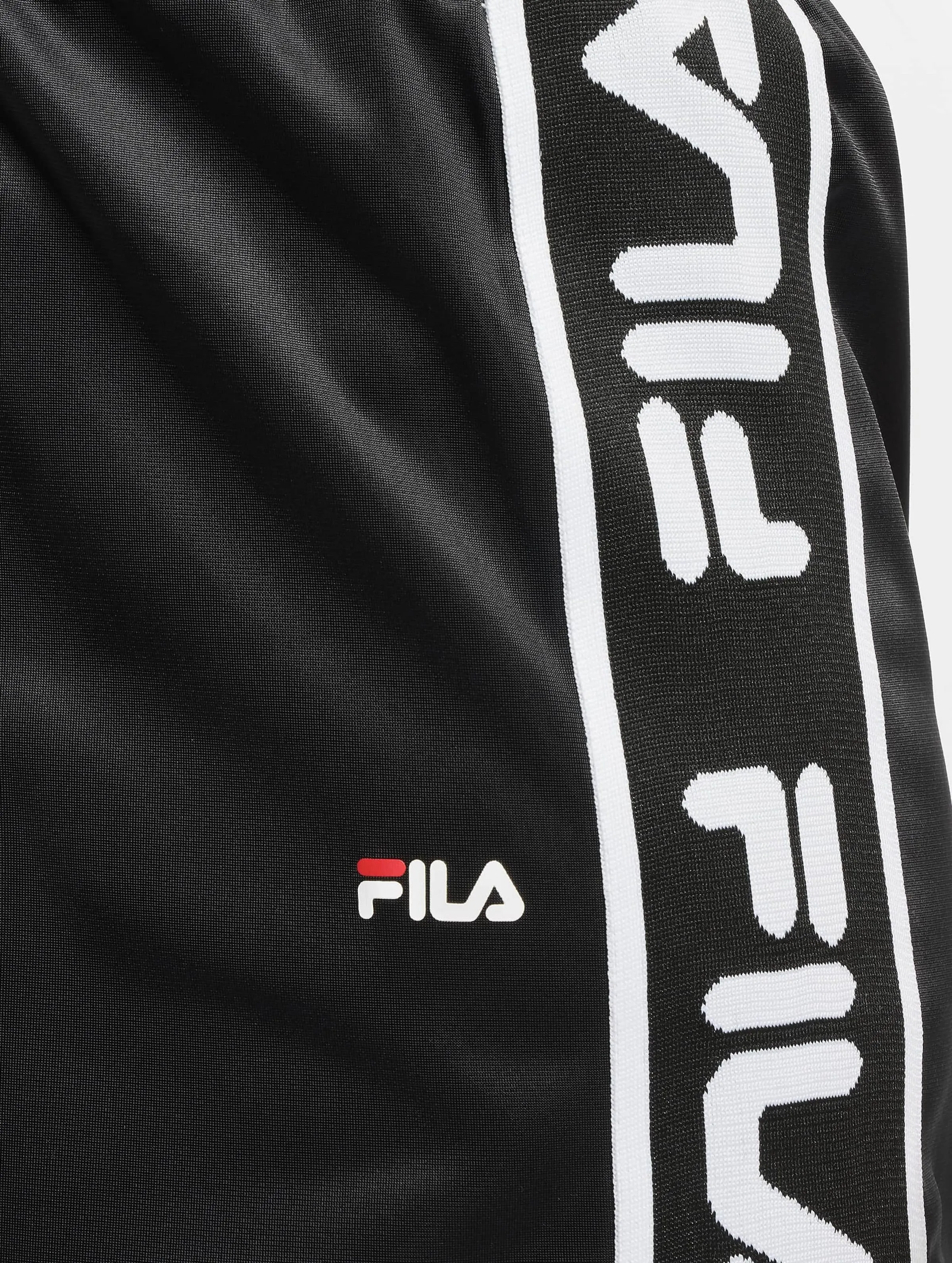 FILA Tarala