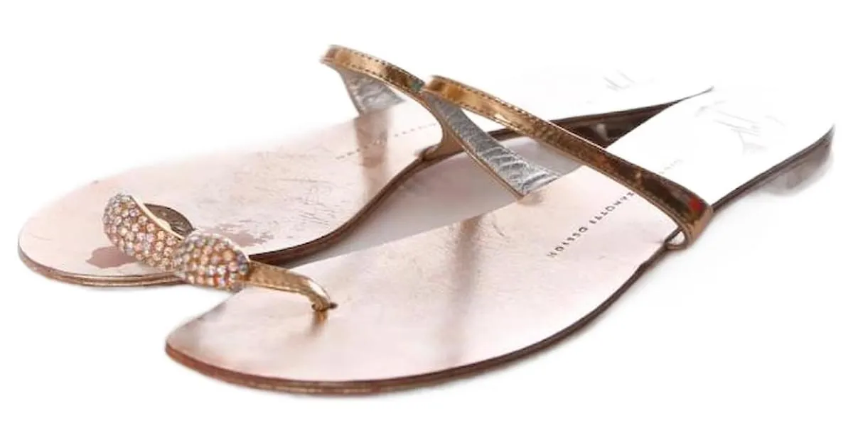 Giuseppe Zanotti, sandalias con piedras swarovski Dorado 