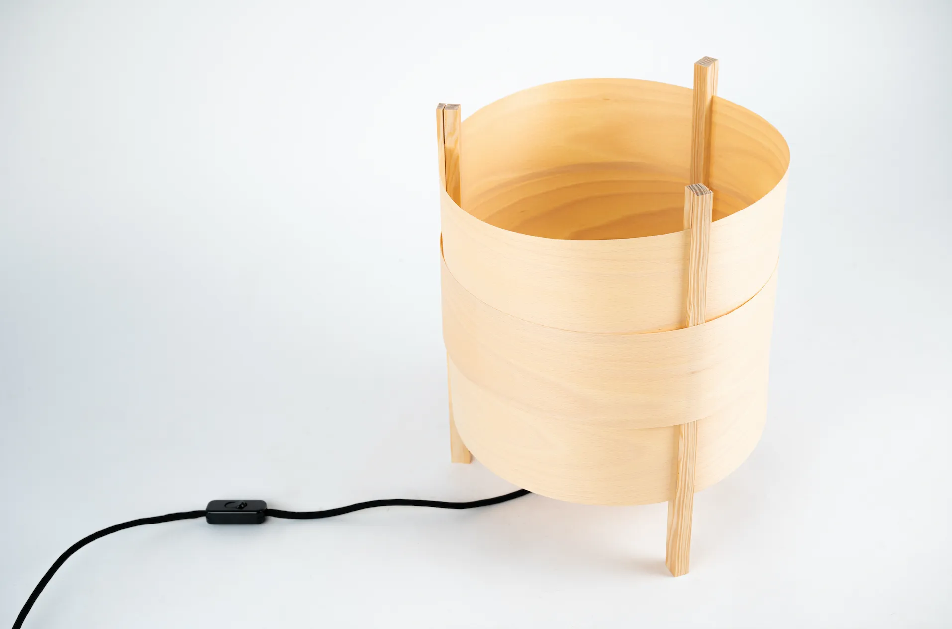 Lámpara Concéntrica de madera de Haya