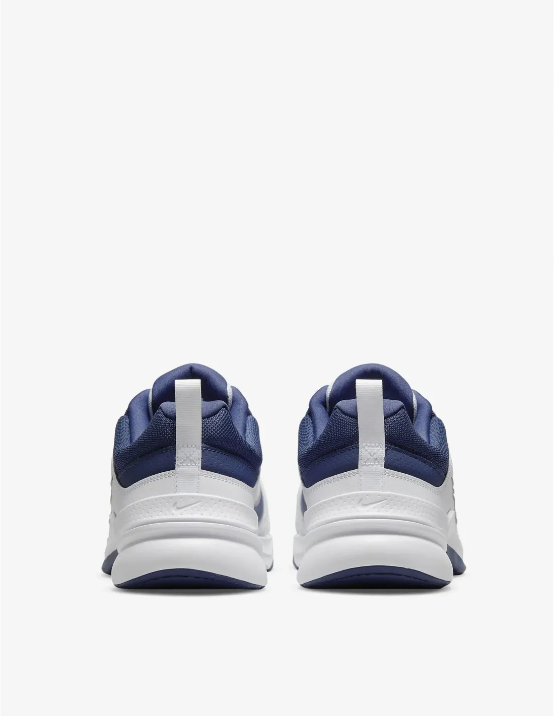 NIKE Defy All Day Blancas