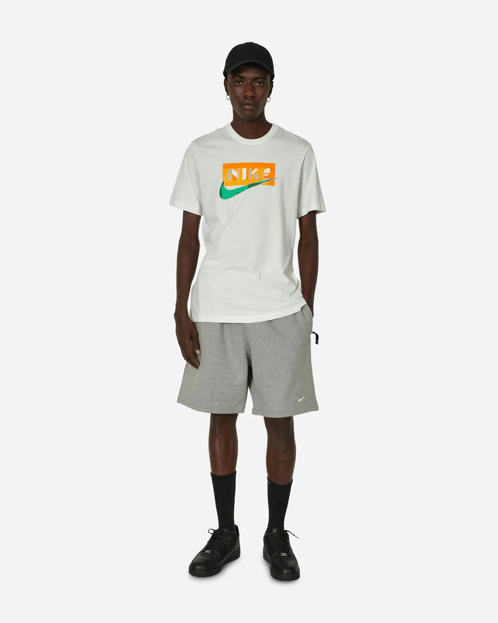 Nike Graphic Summit White