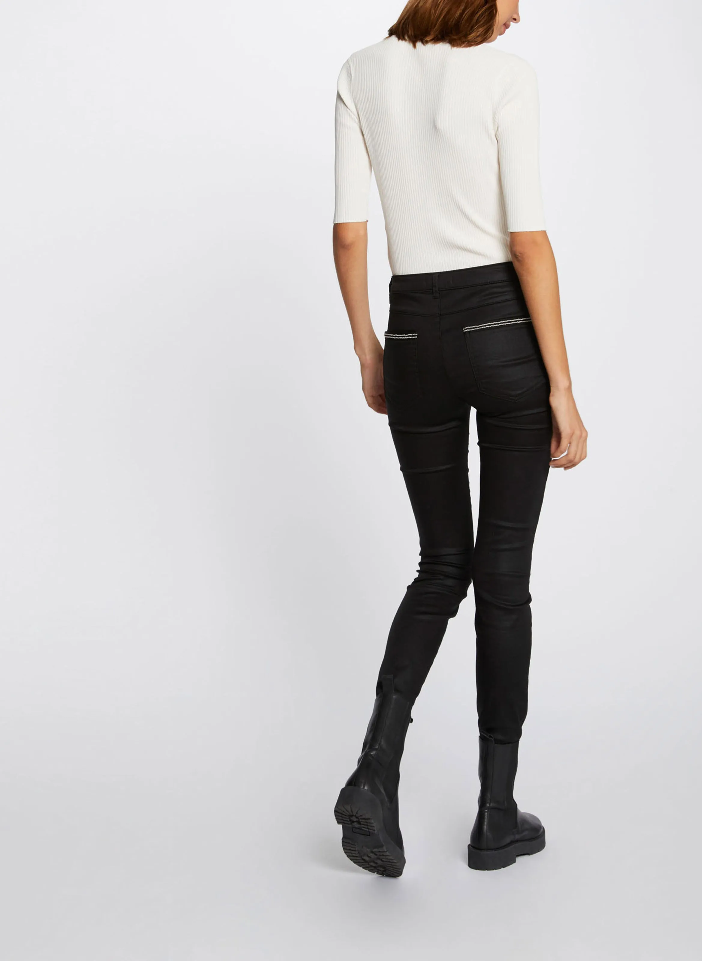 PALONA  PANTALóN SLIM ENCERADO EN NEGRO