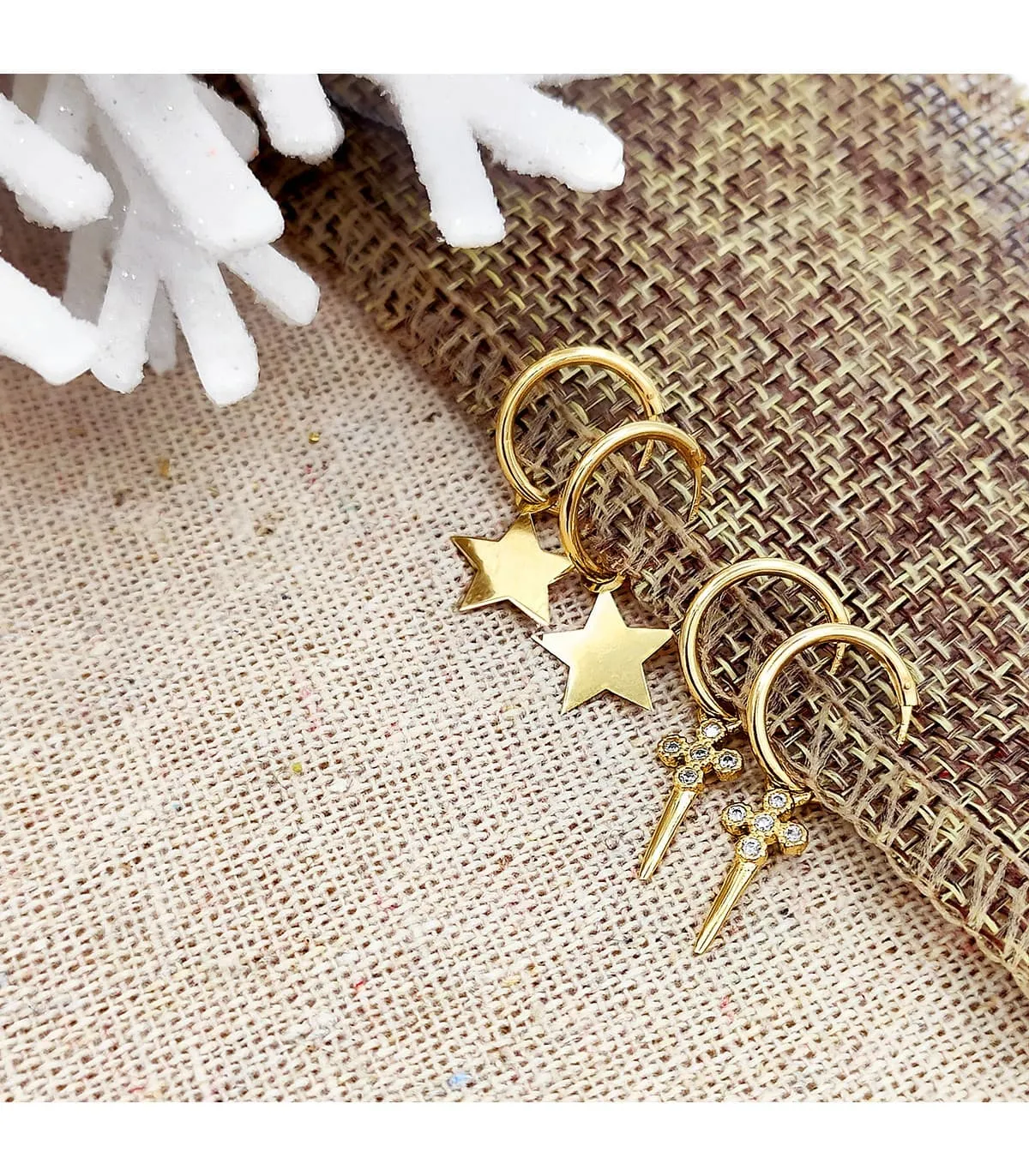 Pendientes Aro Puñal Oro Amarillo 18k