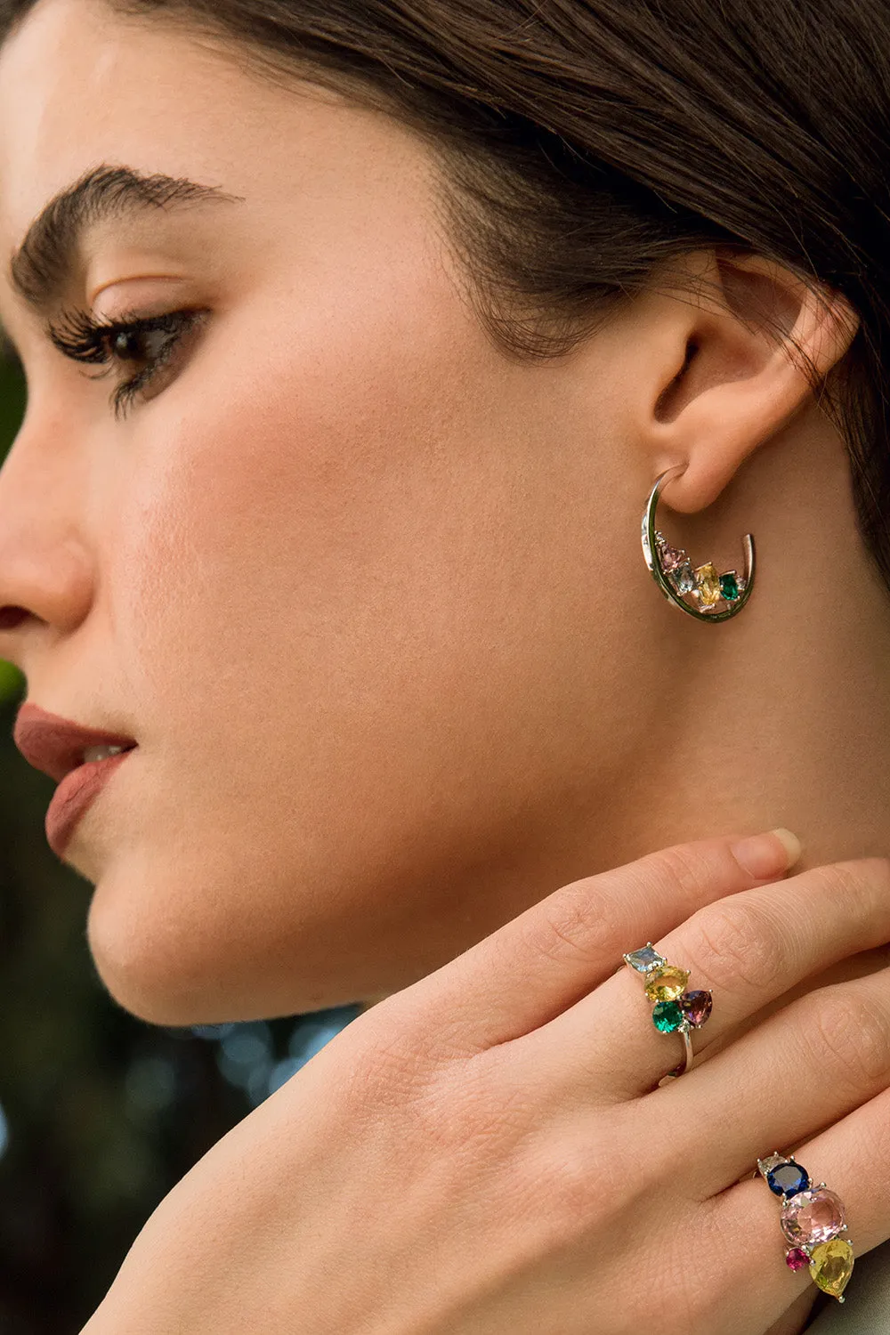 Pendientes aros con piedras mosaico multicolor y circonitas