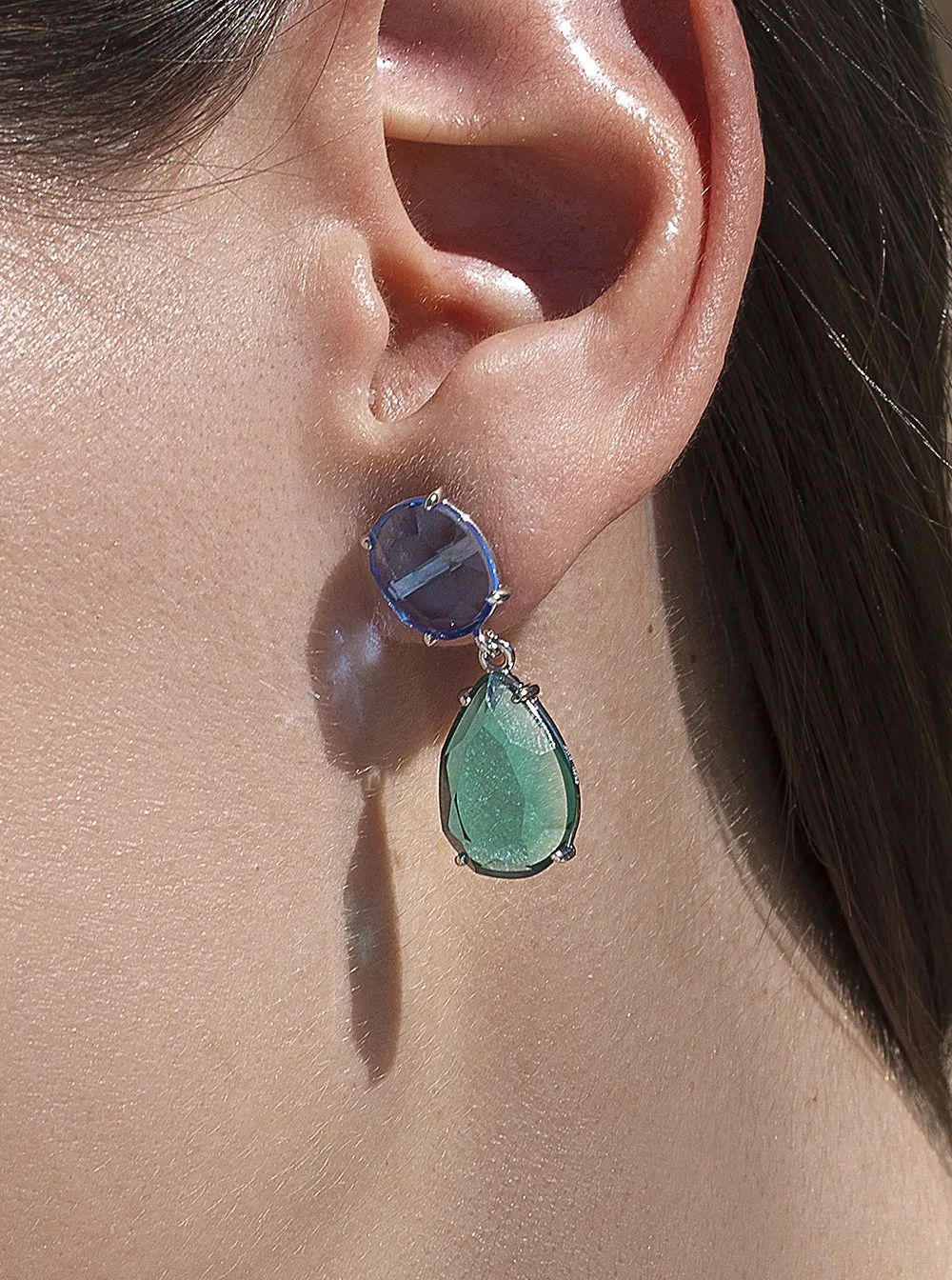 Pendientes de piedras de colores diseo lágrima tono aguamarina