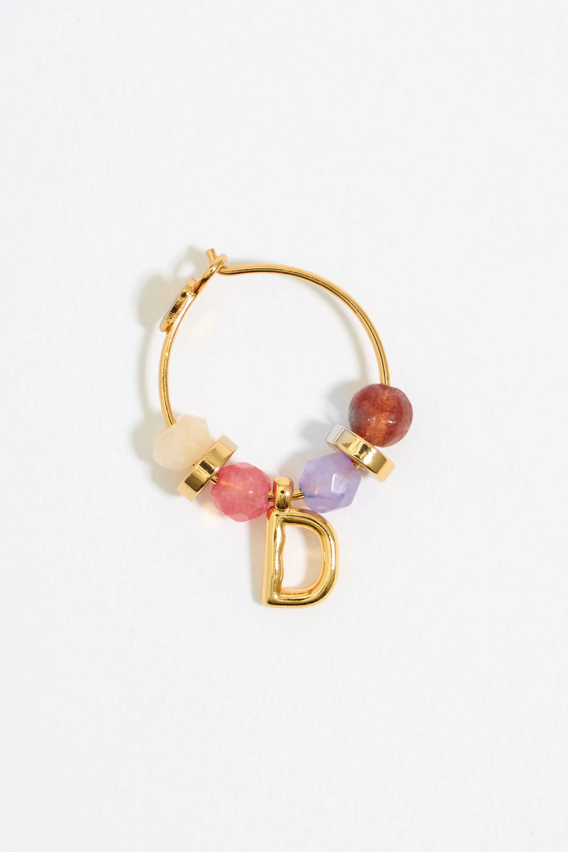 Pendientes letra D piedras multicolores