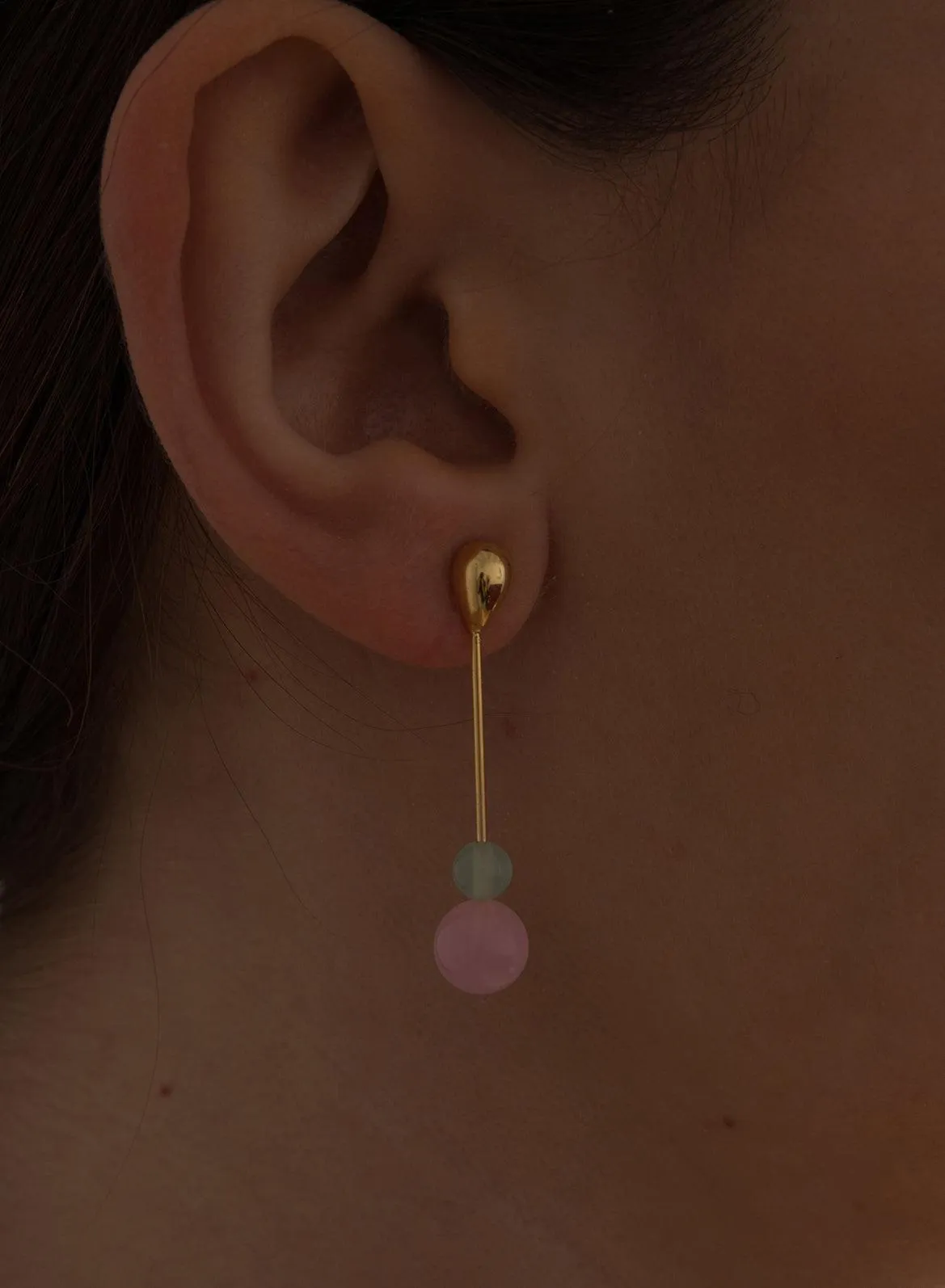 Pendientes originales de plata diseo con piedras de colores bao en oro