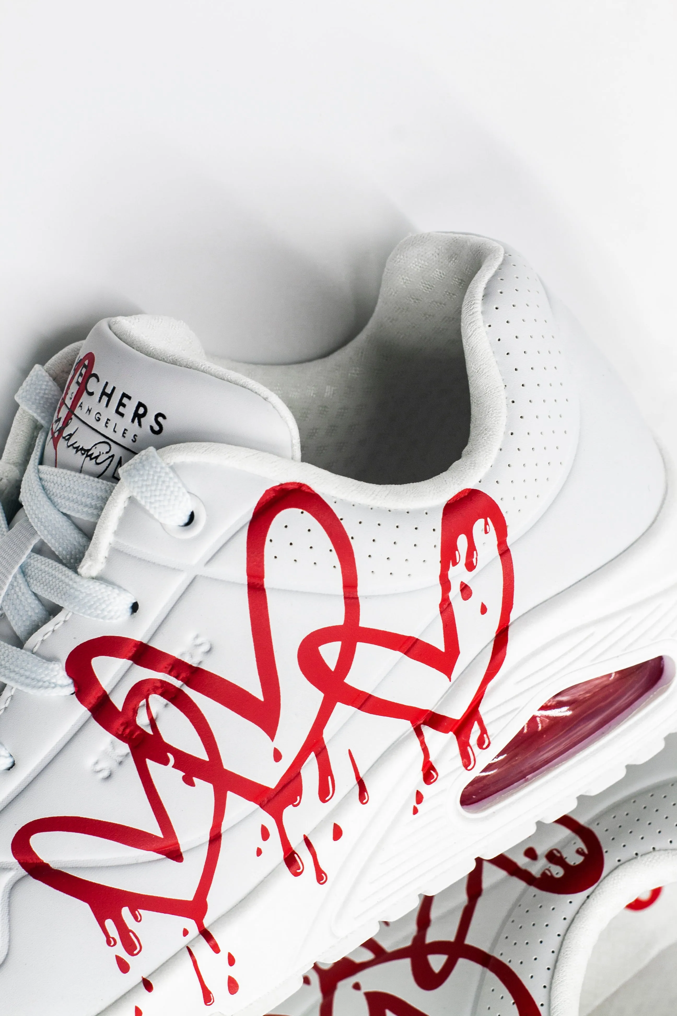 Skechers UNO DRIPPING IN LOVE Blanco Rosa