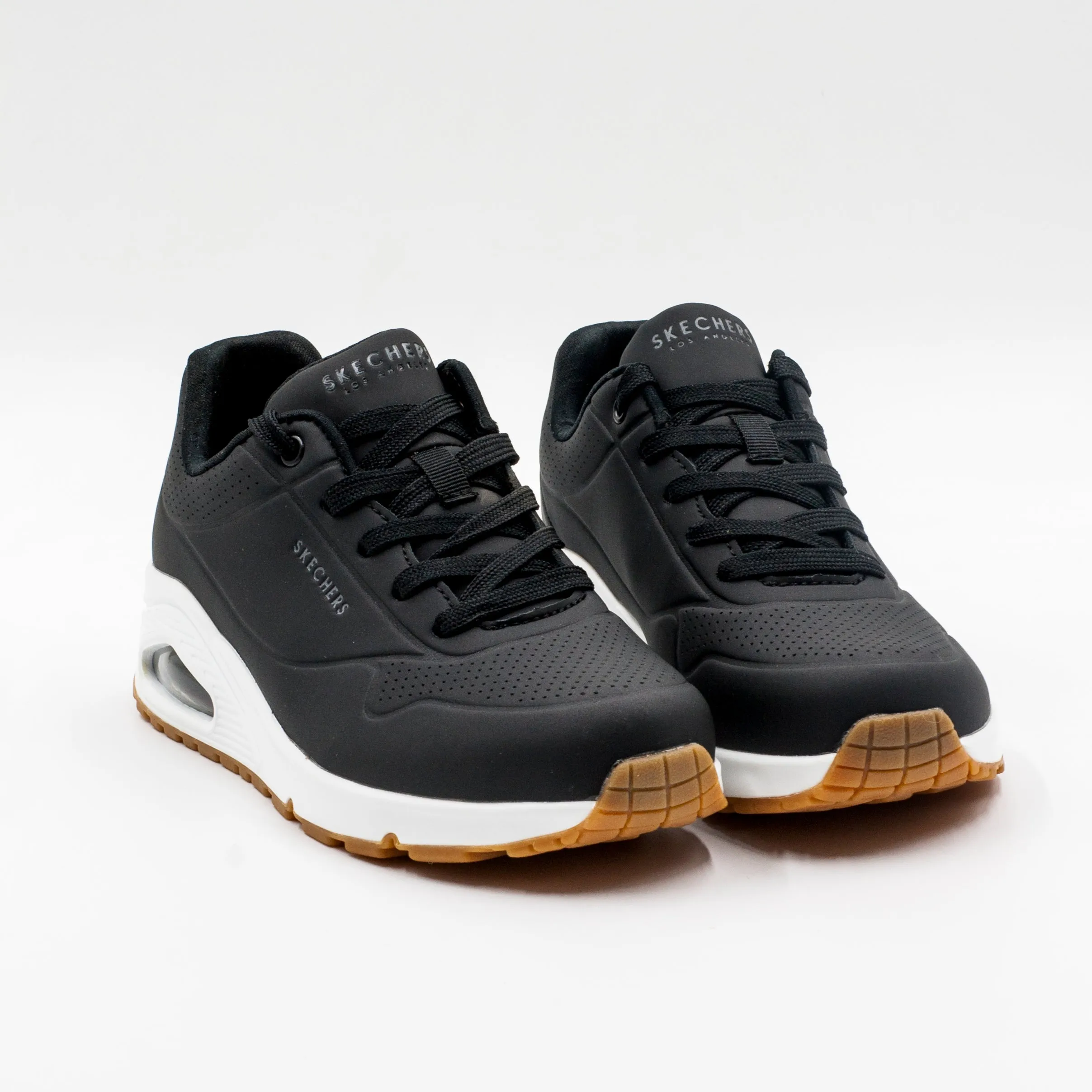 Skechers UNO STAND ON AIR Color Negro Blanco