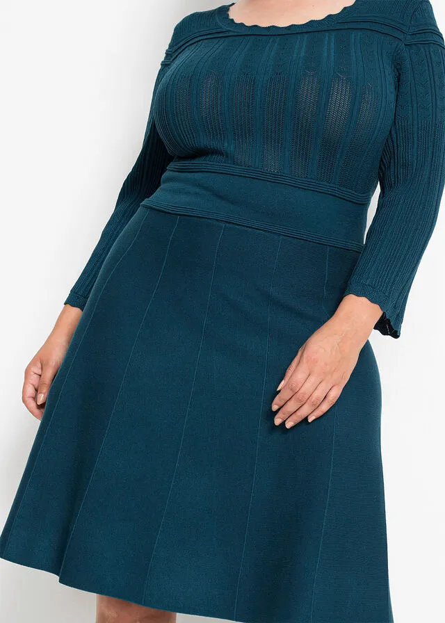 Vestido de punto con patrón ajour y viscosa sostenible Azul petróleo
