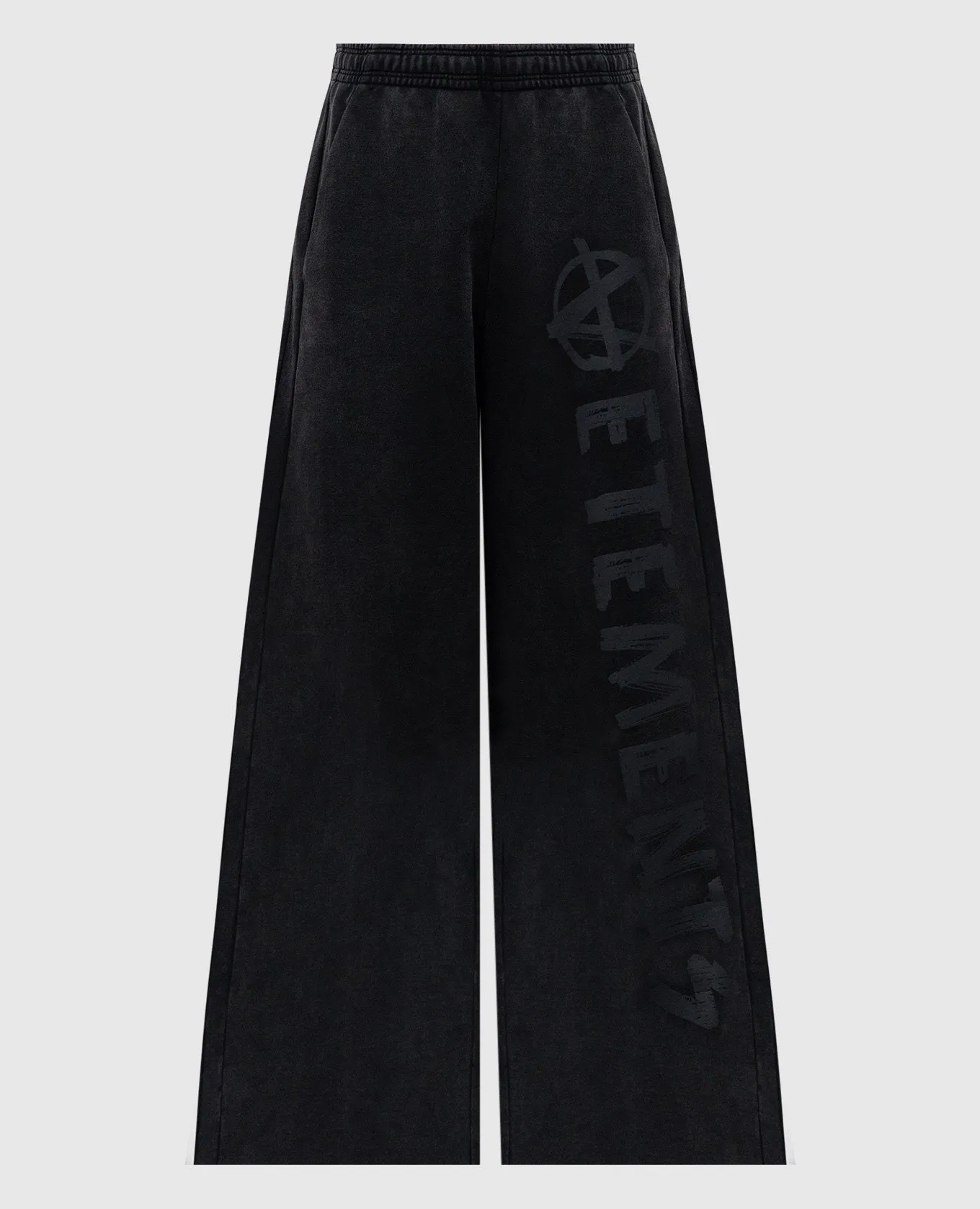 Vetements Black sweatpants with a vintage effect